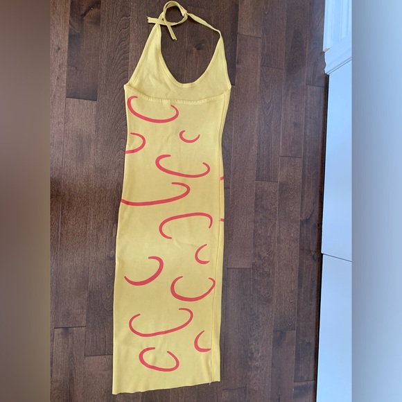 Gorgeous halter dress mustard colour with orange swirl  NWOT - Picture 1 of 7